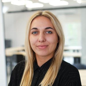 Anna Cempura 3_1x1 - LOW