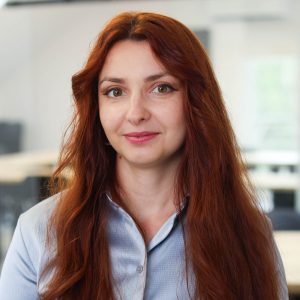 Tamara Wobik 2_1x1 - LOW